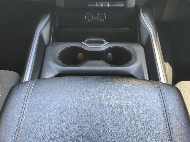2022 Ram 1500 Big Horn Crew Cab 4x4 5'7" Box