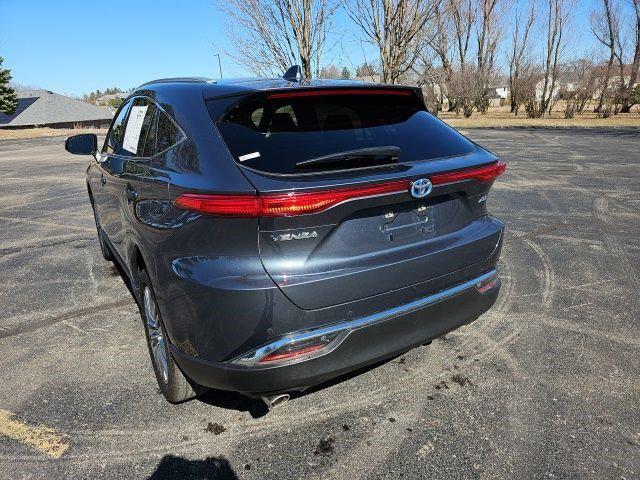 2024 Toyota Venza LE