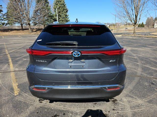 2024 Toyota Venza LE