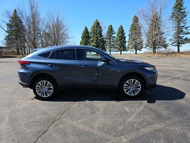 2024 Toyota Venza LE