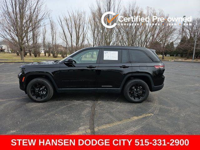 2025 Jeep Grand Cherokee Altitude 4x4 for sale in Urbandale, IA