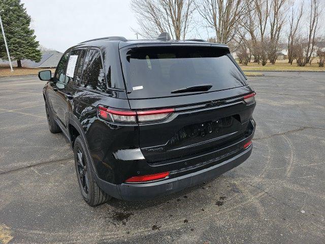 2025 Jeep Grand Cherokee Altitude 4x4
