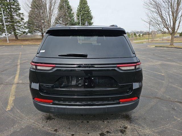 2025 Jeep Grand Cherokee Altitude 4x4