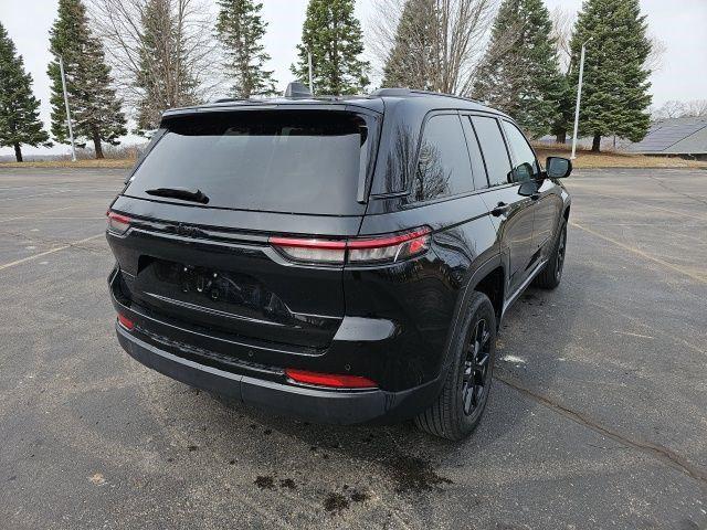 2025 Jeep Grand Cherokee Altitude 4x4