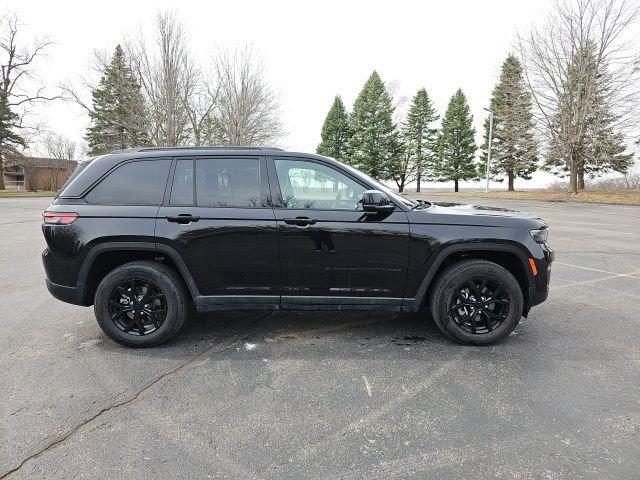 2025 Jeep Grand Cherokee Altitude 4x4