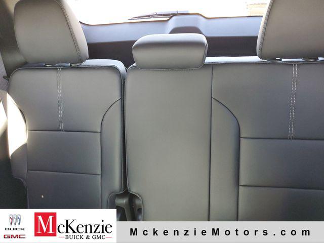 2026 GMC Acadia Elevation FWD