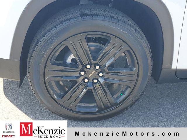 2026 GMC Acadia Elevation FWD