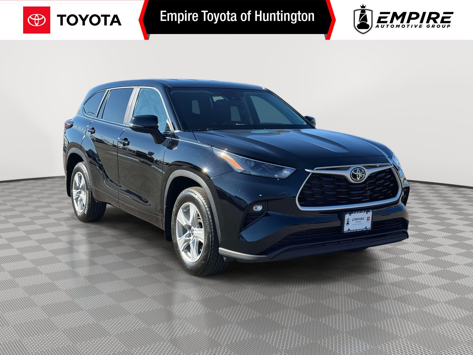 Midnight Black Metallic 2024 Toyota Highlander SUV / Crossover All-Wheel Drive Automatic