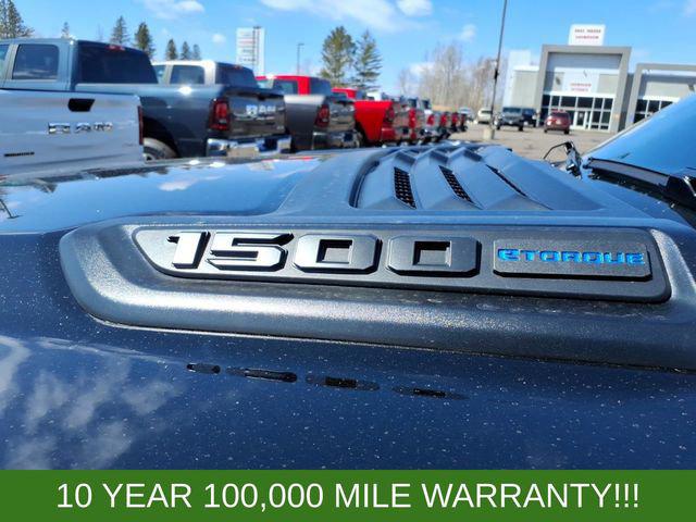 2026 Ram 1500 Express Crew Cab 4x4 5'7" Box