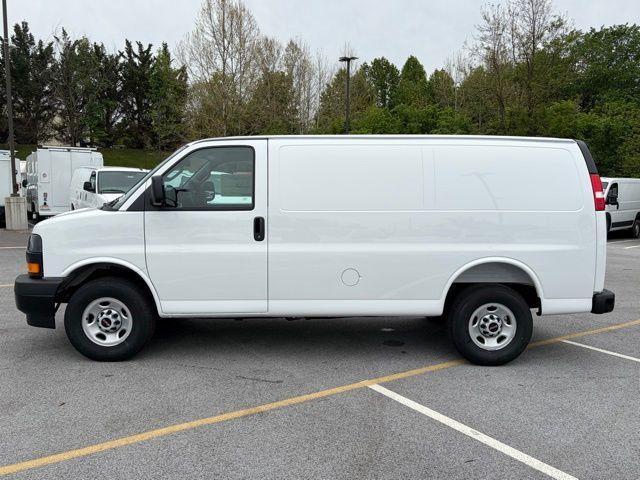 2026 GMC Savana Cargo 2500 Regular Wheelbase, Work Van, RWD