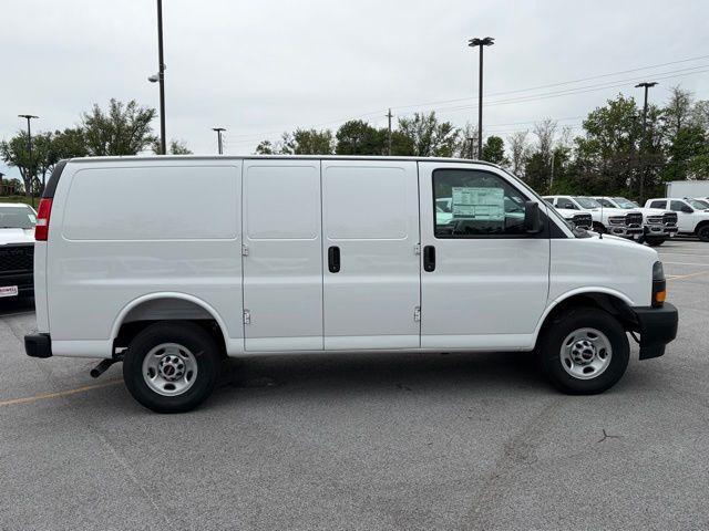 2026 GMC Savana Cargo 2500 Regular Wheelbase, Work Van, RWD