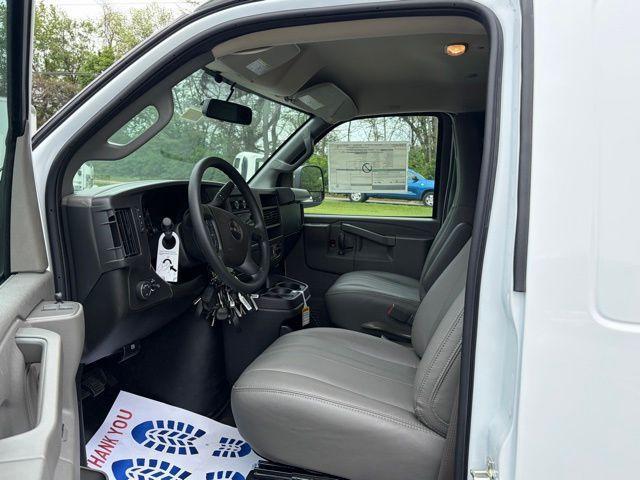 2026 GMC Savana Cargo 2500 Regular Wheelbase, Work Van, RWD