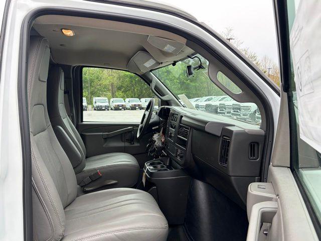 2026 GMC Savana Cargo 2500 Regular Wheelbase, Work Van, RWD