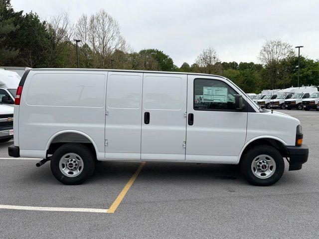 2026 GMC Savana Cargo 2500 Regular Wheelbase, Work Van, RWD