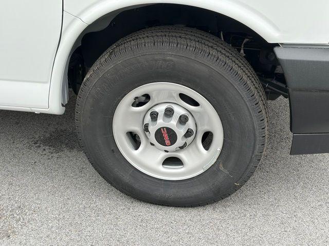 2026 GMC Savana Cargo 2500 Regular Wheelbase, Work Van, RWD