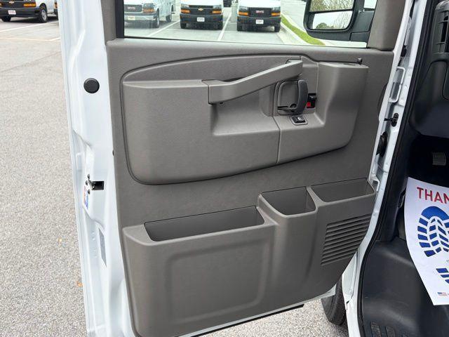 2026 GMC Savana Cargo 2500 Regular Wheelbase, Work Van, RWD
