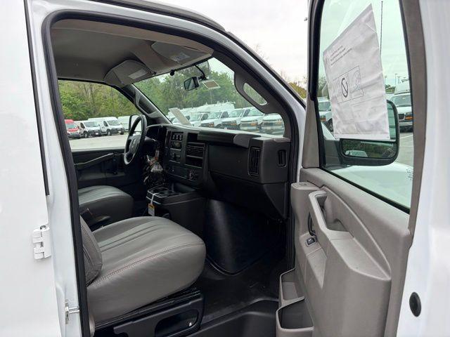 2026 GMC Savana Cargo 2500 Regular Wheelbase, Work Van, RWD