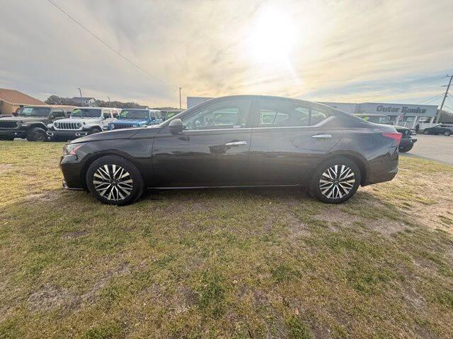 2025 Nissan Altima SV FWD