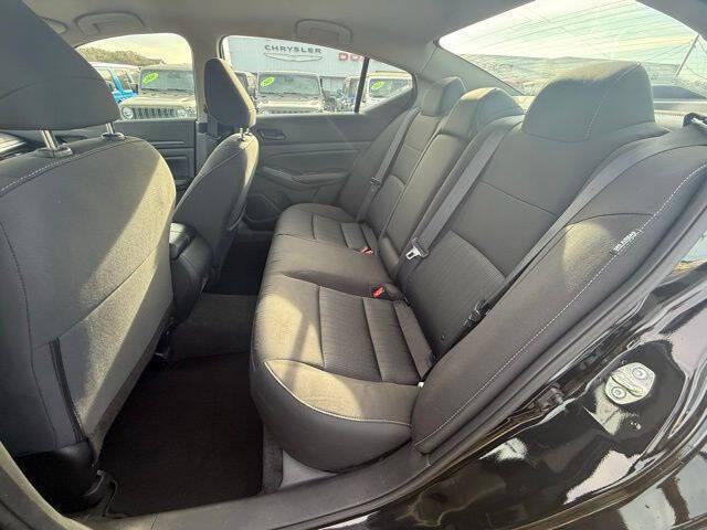 2025 Nissan Altima SV FWD