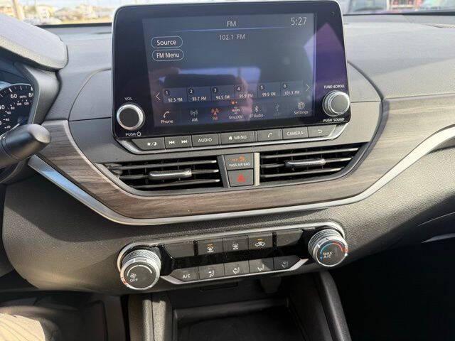 2025 Nissan Altima SV FWD