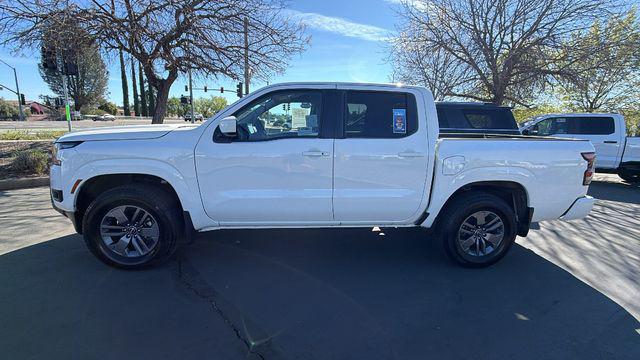 2025 Nissan Frontier Crew Cab SV 4x4