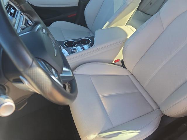 2025 Genesis G70 2.5T RWD