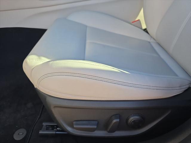 2025 Genesis G70 2.5T RWD