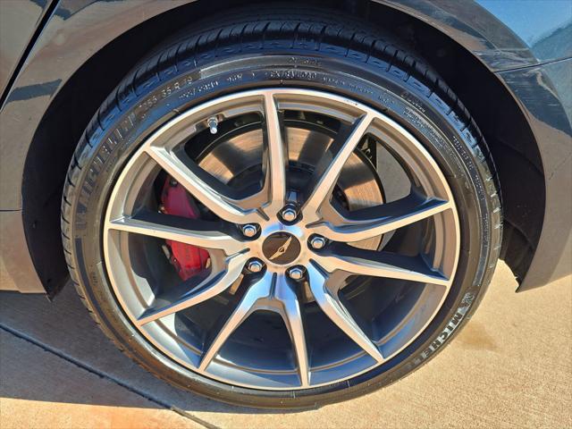 2025 Genesis G70 2.5T RWD
