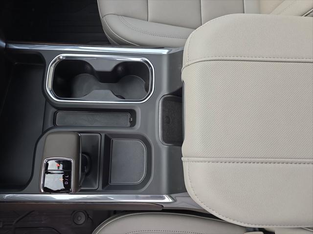 2026 GMC Sierra 1500 Crew Cab, Short Bed, SLT, 4WD