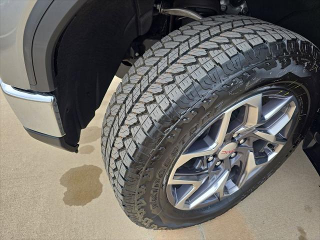 2026 GMC Sierra 1500 Crew Cab, Short Bed, SLT, 4WD