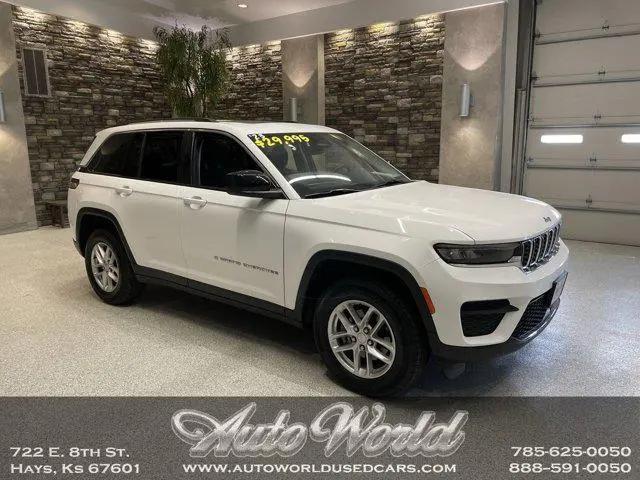 2023 Jeep Grand Cherokee Laredo 4x4 for sale in Hays, KS