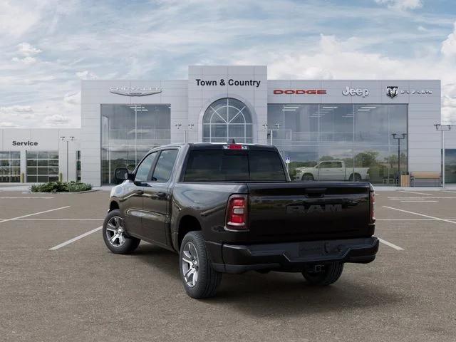 2026 RAM 1500 RAM 1500 EXPRESS CREW CAB 4X2 57 BOX