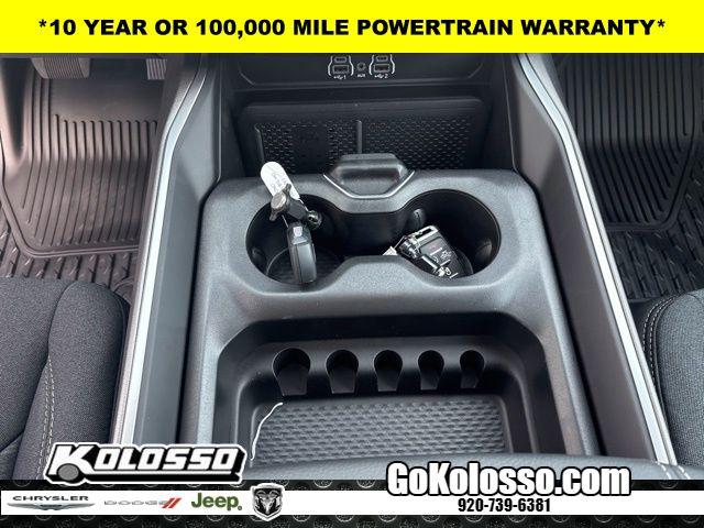 2026 Ram 1500 Big Horn Crew Cab 4x4 5'7" Box