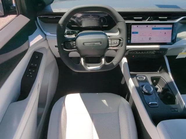 2026 Jeep Cherokee Laredo 4x4