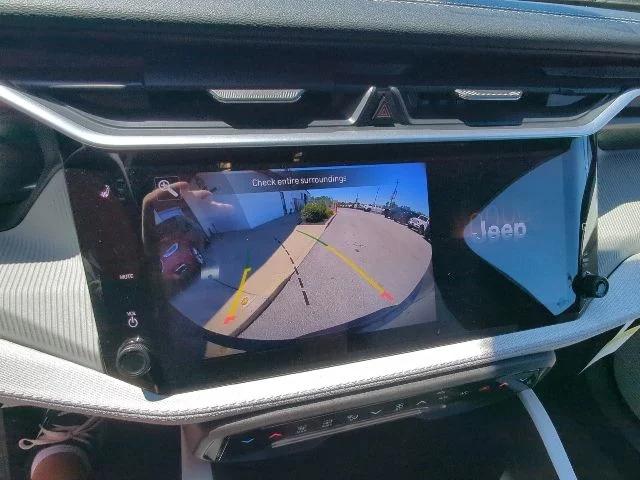2026 Jeep Cherokee Laredo 4x4