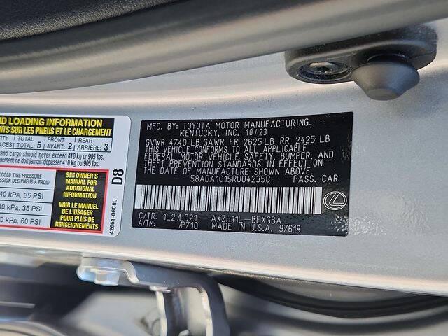 2024 Lexus ES 300h 300h