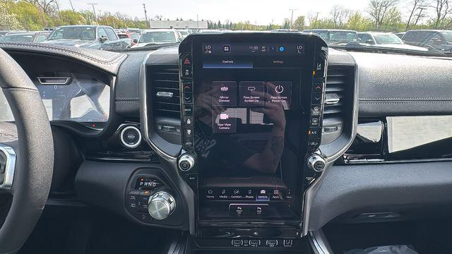 2026 Ram 1500 Laramie Crew Cab 4x4 5'7" Box