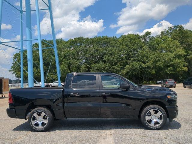 2026 RAM 1500 RAM 1500 EXPRESS CREW CAB 4X2 57 BOX