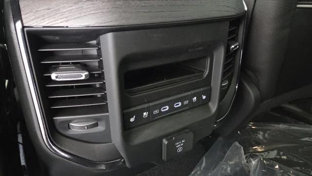2026 Ram 1500 Limited Crew Cab 4x4 5'7" Box