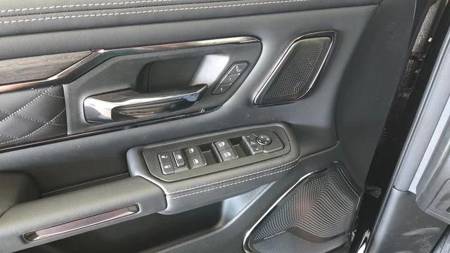 2026 Ram 1500 Limited Crew Cab 4x4 5'7" Box