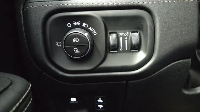 2026 Ram 1500 Limited Crew Cab 4x4 5'7" Box
