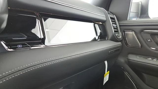 2026 Ram 1500 Limited Crew Cab 4x4 5'7" Box