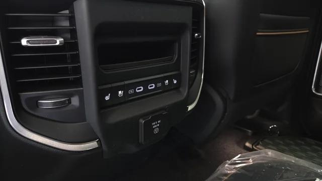 2026 Ram 1500 Tungsten Crew Cab 4x4 5'7" Box
