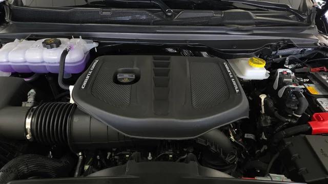 2026 Ram 1500 Tungsten Crew Cab 4x4 5'7" Box