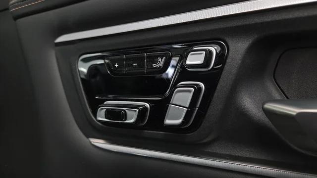 2026 Ram 1500 Tungsten Crew Cab 4x4 5'7" Box