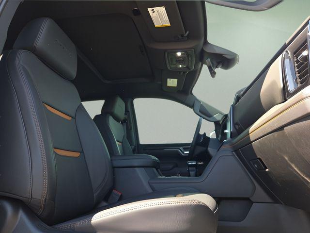 2025 GMC Sierra 1500 4WD Crew Cab Short Box AT4