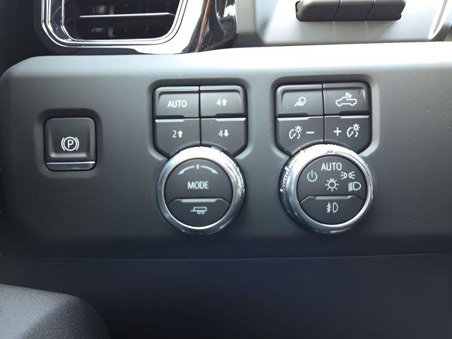 2025 GMC Sierra 1500 4WD Crew Cab Short Box AT4