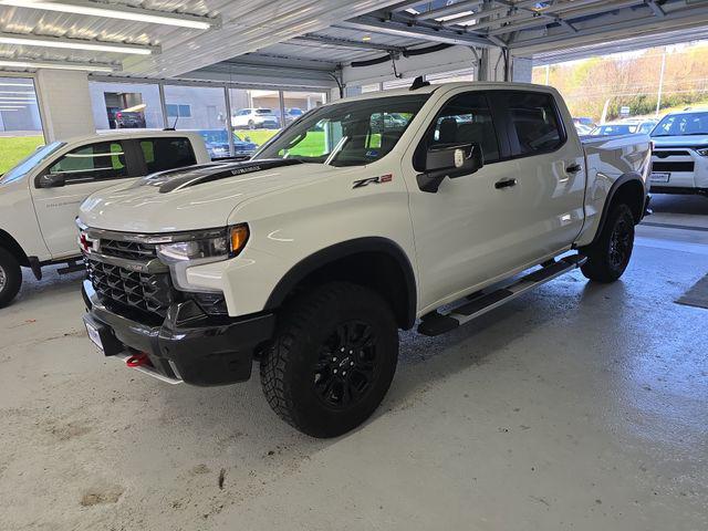 2025 Chevrolet Silverado 1500 4WD Crew Cab Short Bed ZR2