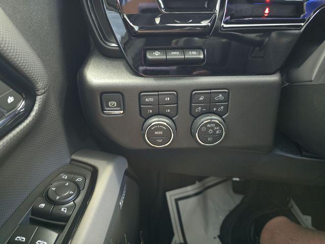 2025 Chevrolet Silverado 1500 4WD Crew Cab Short Bed ZR2