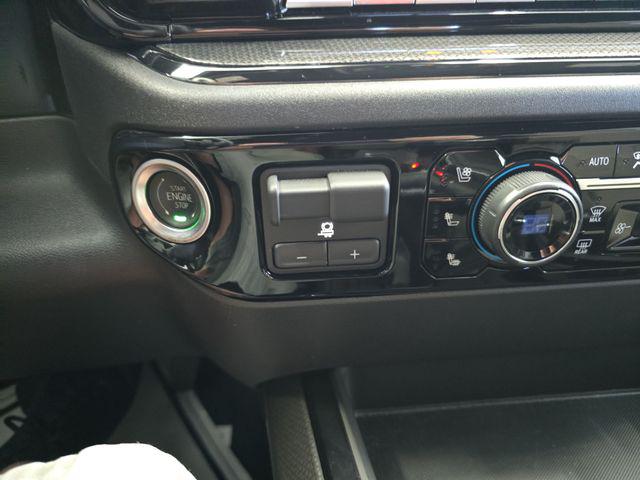 2025 Chevrolet Silverado 1500 4WD Crew Cab Short Bed ZR2